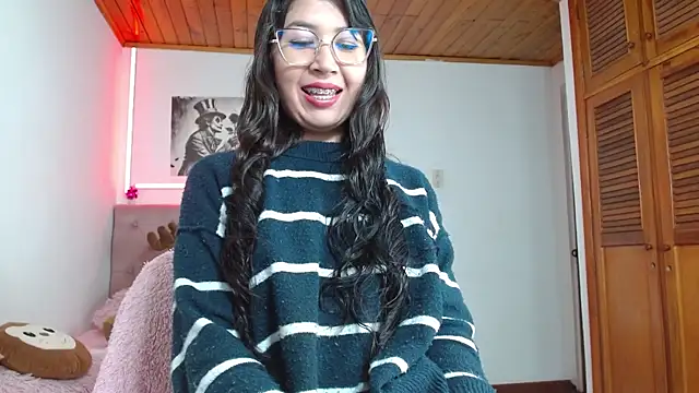 tifanny-squirt online show from 11/25/25, 03:23