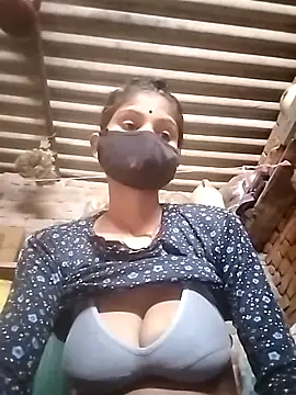 Snapshot of Ritu-0143 chatting on 04/15/26, 05:58 Ritu-0143 online show from 04/15/26, 05:58