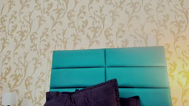 Snapshot of Amberr_Greyy chatting on 12/14/24, 01:05 Amberr Greyy online show from 12/14/24, 01:05