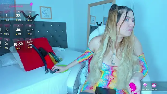 Snapshot of Camila_Nolimit chatting on 12/07/24, 12:13 Camila Nolimit online show from 12/07/24, 12:13