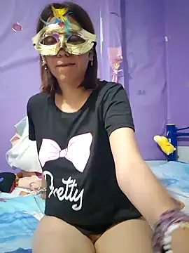 Snapshot of Lunababymylove chatting on 01/13/25, 05:55 Lunababymylove online show from 01/13/25, 05:55