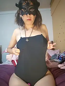 Snapshot of Lunababymylove chatting on 09/28/25, 01:22 Lunababymylove online show from 09/28/25, 01:22