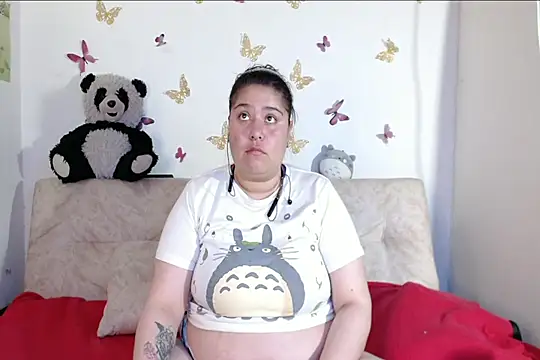 Snapshot of LennaTurnerr chatting on 02/04/26, 05:19 LennaTurnerr online show from 02/04/26, 05:19