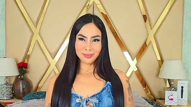 GiahDaniels online show from 01/20/25, 04:54