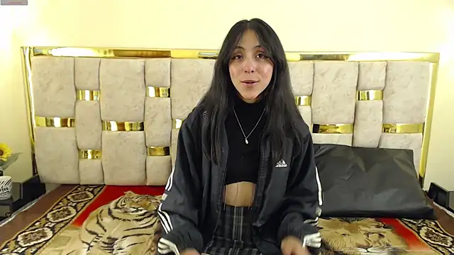 ling ling24 online show from 01/31/25, 02:58