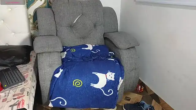 Snapshot of dakota_guirl chatting on 12/27/24, 09:06 dakota guirl online show from 12/27/24, 09:06