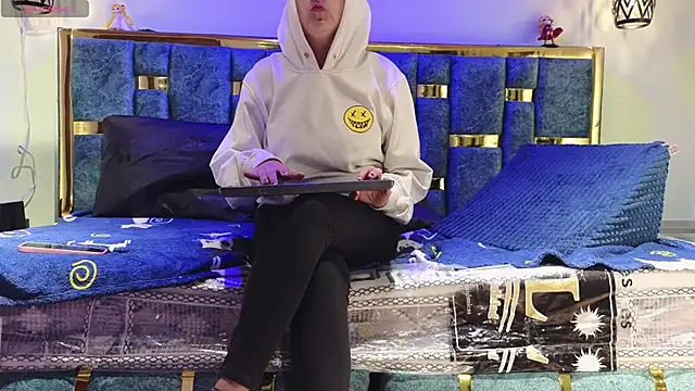 Snapshot of dakota_guirl chatting on 02/27/25, 09:54 dakota guirl online show from 02/27/25, 09:54