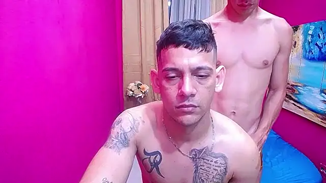 Snapshot of hugecocks_hot chatting on 02/16/26, 07:43 hugecocks hot online show from 02/16/26, 07:43