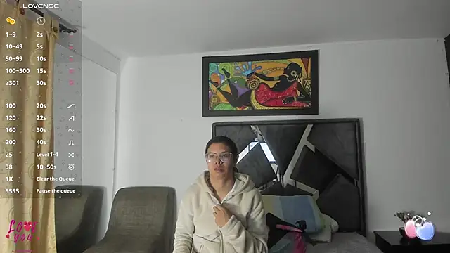 Vahiolet smith online show from 11/12/25, 03:18