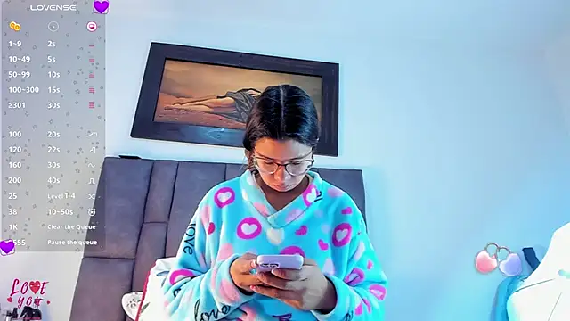 Vahiolet smith online show from 02/14/26, 03:14