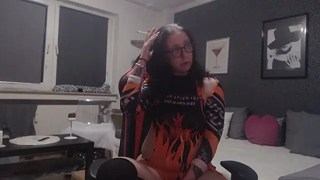 EiskalterEngel74 online show from 02/15/25, 09:48