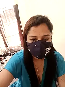 Snapshot of payal_sharma1 chatting on 12/14/24, 07:51 payal sharma1 online show from 12/14/24, 07:51