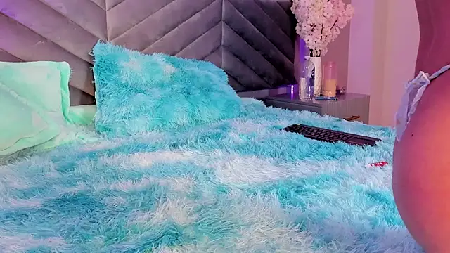 Ary thompson   online show from 12/21/24, 10:19