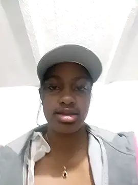 Snapshot of StormiHills chatting on 01/14/26, 11:27 StormiHills online show from 01/14/26, 11:27