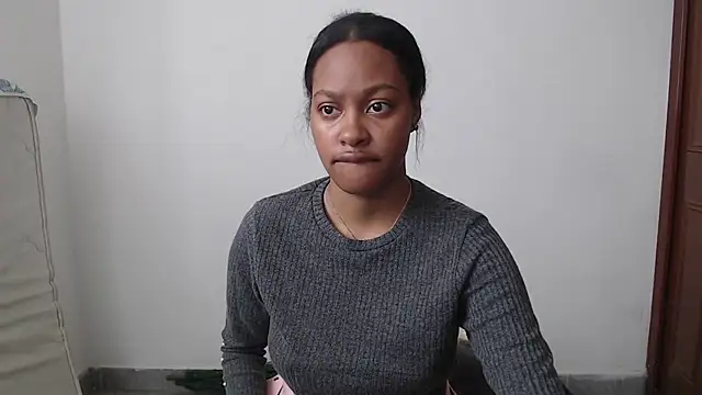 Snapshot of StormiHills chatting on 01/18/26, 06:44 StormiHills online show from 01/18/26, 06:44