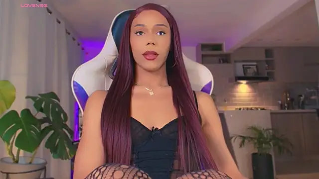 Snapshot of _Miss_Anna_ chatting on 02/07/26, 11:41 Miss Anna online show from 02/07/26, 11:41