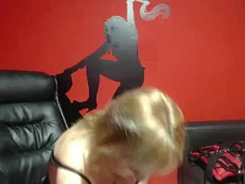 KLOE PIELL online show from 02/10/25, 08:00