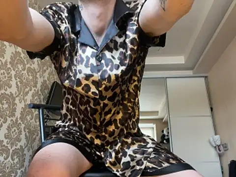 Snapshot of Mike_severi2 chatting on 04/02/26, 11:41 Mike severi2 online show from 04/02/26, 11:41