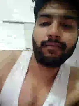 Snapshot of ModestZucchini65 chatting on 10/12/25, 01:15 ModestZucchini65 online show from 10/12/25, 01:15