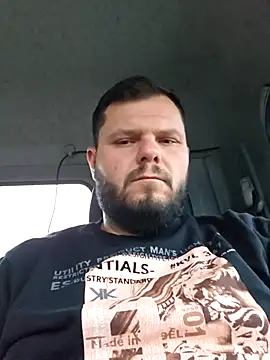 Snapshot of Rocky_ktm31 chatting on 10/18/25, 03:13 Rocky ktm31 online show from 10/18/25, 03:13