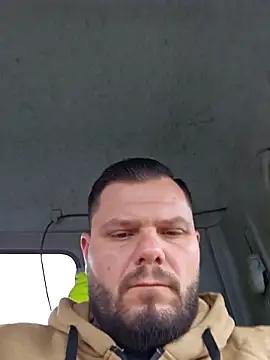 Snapshot of Rocky_ktm31 chatting on 12/15/25, 12:31 Rocky ktm31 online show from 12/15/25, 12:31