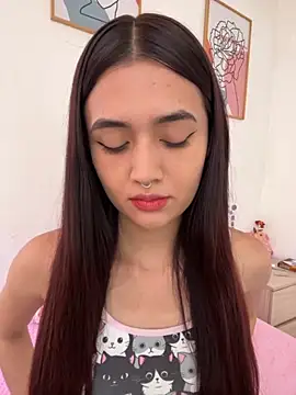 Snapshot of HallieLemon1 chatting on 12/03/25, 09:02 HallieLemon1 online show from 12/03/25, 09:02