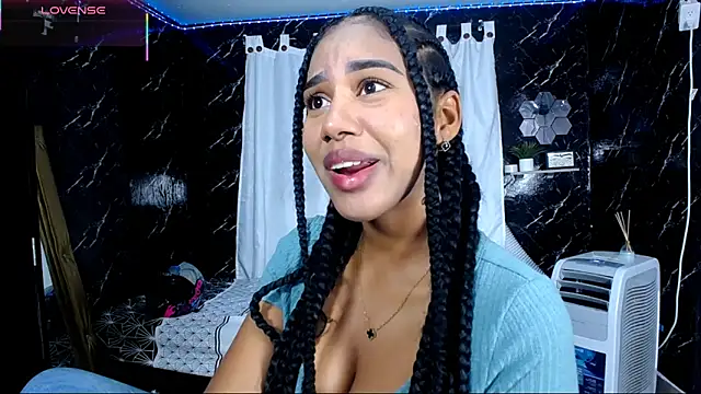 Hillary queen online show from 10/13/25, 01:00