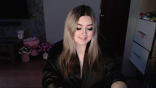 Snapshot of TiffaniYW chatting on 01/14/25, 07:32 TiffaniYW online show from 01/14/25, 07:32