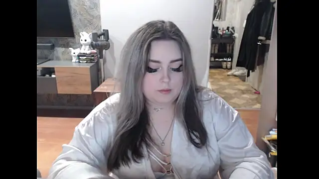 Snapshot of TiffaniYW chatting on 03/15/25, 08:21 TiffaniYW online show from 03/15/25, 08:21