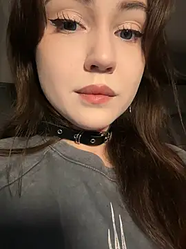 Snapshot of Peachy_Dream chatting on 01/26/25, 10:24 Peachy Dream online show from 01/26/25, 10:24