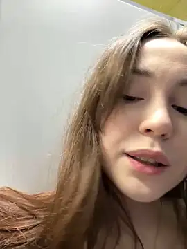 Snapshot of Peachy_Dream chatting on 02/15/25, 08:11 Peachy Dream online show from 02/15/25, 08:11