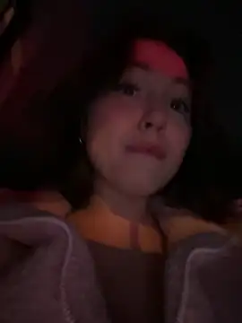 Snapshot of Peachy_Dream chatting on 09/20/25, 08:10 Peachy Dream online show from 09/20/25, 08:10