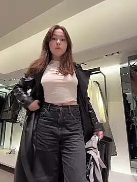 Snapshot of Peachy_Dream chatting on 10/30/25, 08:49 Peachy Dream online show from 10/30/25, 08:49