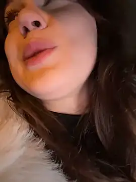 Peachy Dream online show from 11/15/25, 06:15