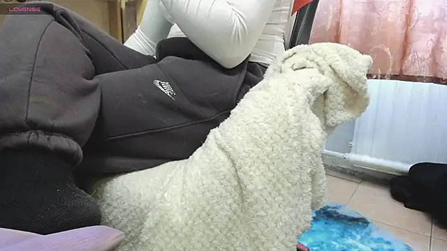 Snapshot of Queen_Sport chatting on 11/16/25, 09:15 Queen Sport online show from 11/16/25, 09:15