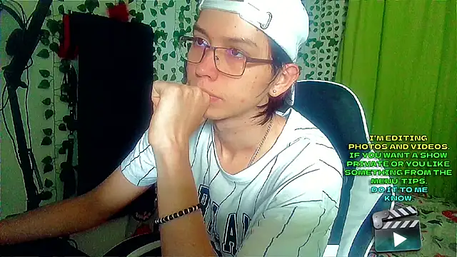 Andy gray online show from 10/14/25, 02:40