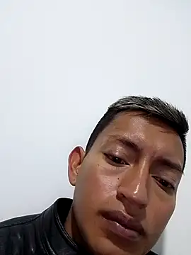 Snapshot of neru76 chatting on 12/12/24, 01:53 neru76 online show from 12/12/24, 01:53