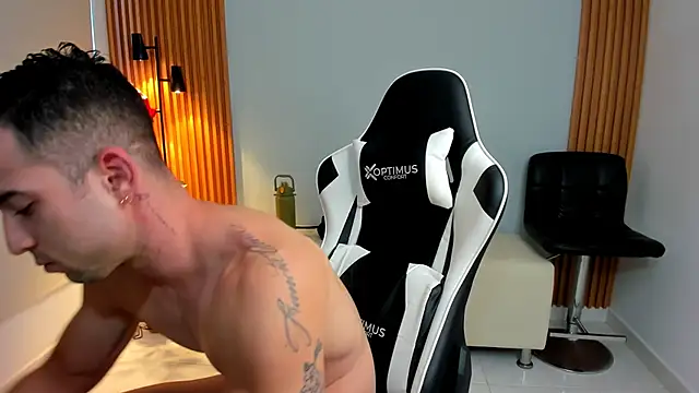 dafboy1 online show from 12/03/24, 12:16