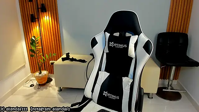 dafboy1 online show from 02/23/25, 01:46