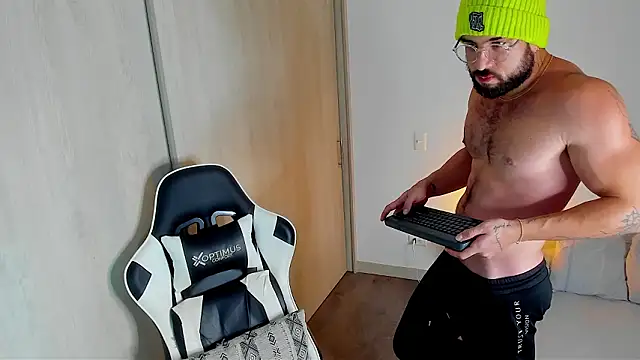 dafboy1 online show from 02/15/26, 01:13