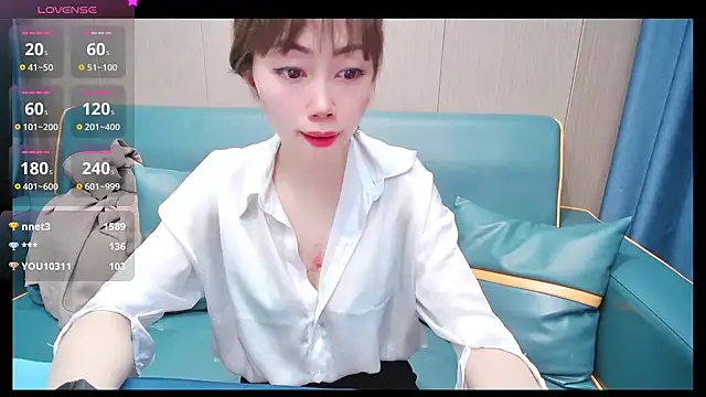 Snapshot of Aster_Hoa chatting on 03/16/25, 10:33 Aster Hoa online show from 03/16/25, 10:33