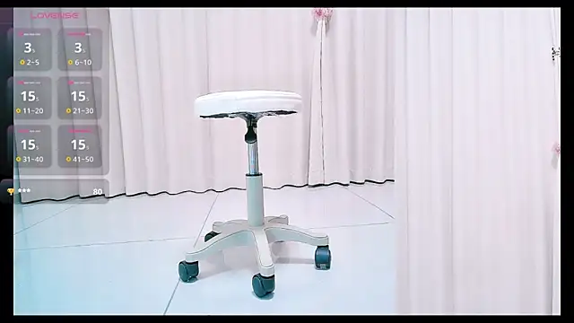 Snapshot of Aster_Hoa chatting on 12/01/25, 02:22 Aster Hoa online show from 12/01/25, 02:22