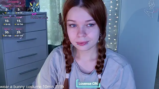 Snapshot of ValBae chatting on 04/04/26, 06:00 ValBae online show from 04/04/26, 06:00