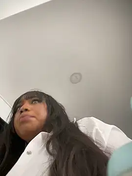 ailynBlaze online show from 02/19/25, 05:38