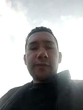 Snapshot of misterioso258 chatting on 04/28/26, 12:43 misterioso258 online show from 04/28/26, 12:43