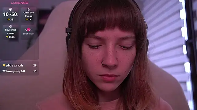 juliapie online show from 09/30/25, 07:35