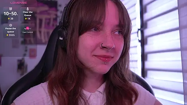 Snapshot of juliapie chatting on 04/21/26, 10:10 juliapie online show from 04/21/26, 10:10