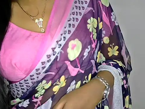 shila20 online show from 03/09/25, 04:27