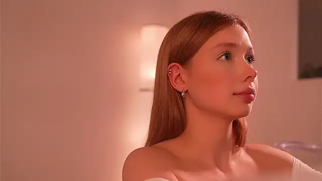 Snapshot of april_blush chatting on 03/09/25, 06:21 april blush online show from 03/09/25, 06:21