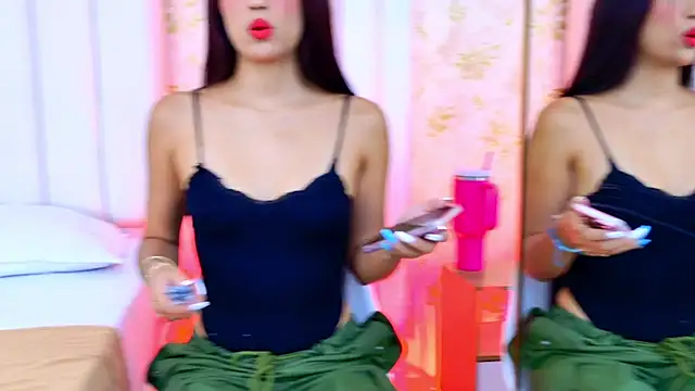 Mia-Monroe online show from 10/08/25, 07:00